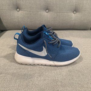 Nike Women's Roshe Run